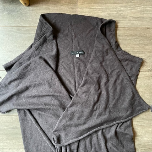 Cashmere Bryn Walker Grey Draped Vest - Picture 8 of 15